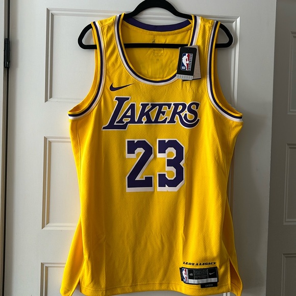 Nike LeBron James Yellow Los Angeles Lakers SwingMan Players Jersey-Icon Edition - Picture 3 of 9